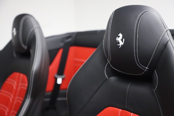 Used 2015 Ferrari California T for sale $159,900 at Alfa Romeo of Westport in Westport CT 06880 18