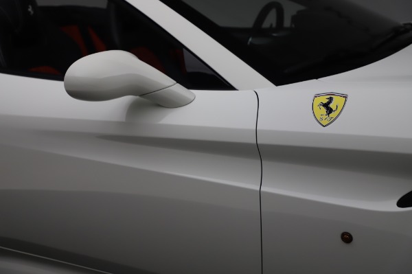 Used 2015 Ferrari California T for sale $159,900 at Alfa Romeo of Westport in Westport CT 06880 25