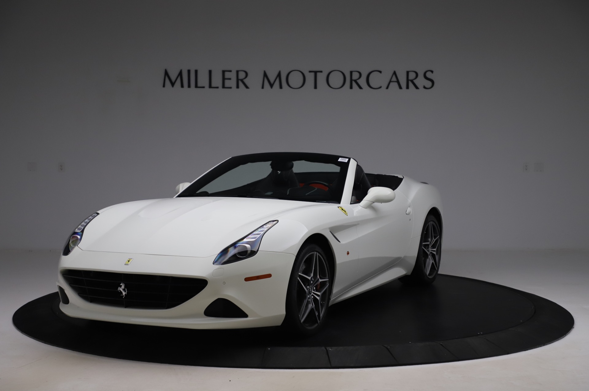 Used 2015 Ferrari California T for sale $159,900 at Alfa Romeo of Westport in Westport CT 06880 1