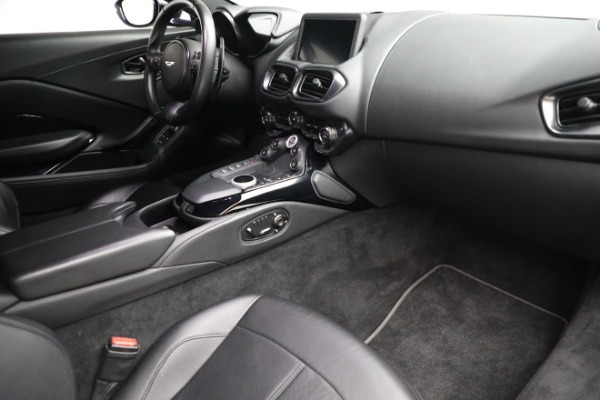 Used 2019 Aston Martin Vantage for sale $132,900 at Alfa Romeo of Westport in Westport CT 06880 18