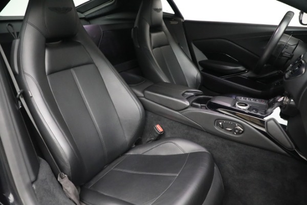Used 2019 Aston Martin Vantage for sale $132,900 at Alfa Romeo of Westport in Westport CT 06880 19