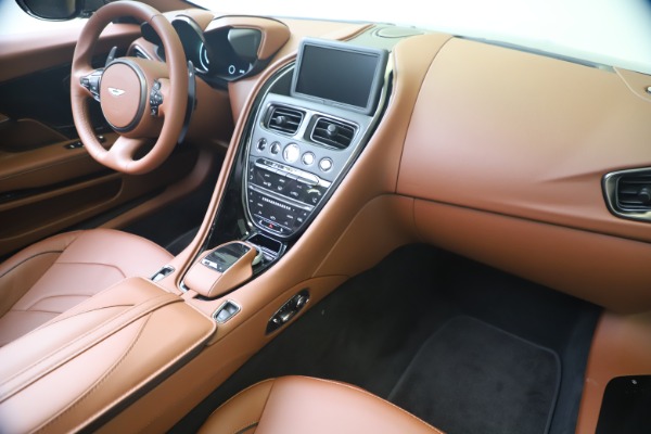New 2020 Aston Martin DBS Superleggera Volante for sale $375,916 at Alfa Romeo of Westport in Westport CT 06880 21