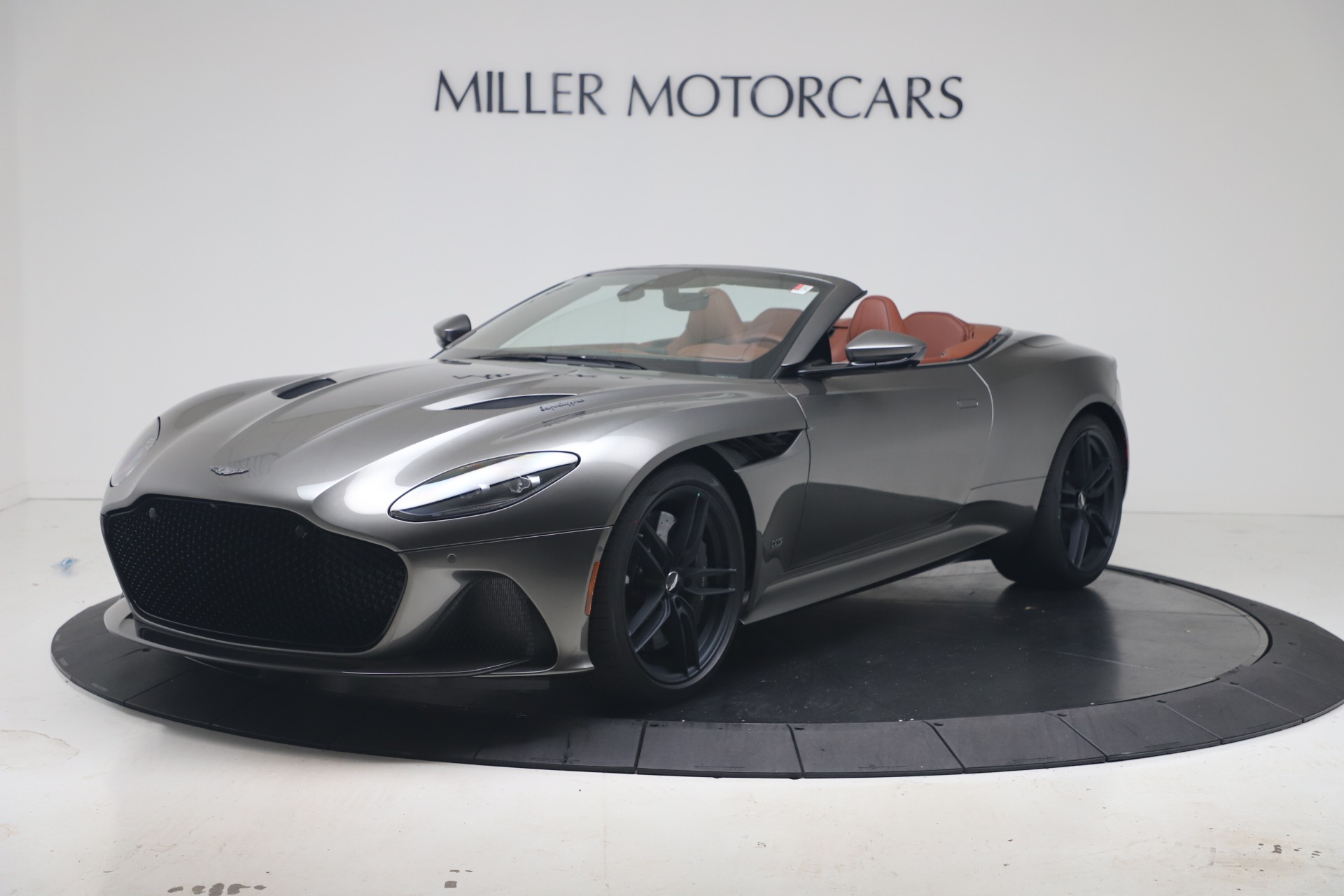 New 2020 Aston Martin DBS Superleggera Volante for sale $375,916 at Alfa Romeo of Westport in Westport CT 06880 1