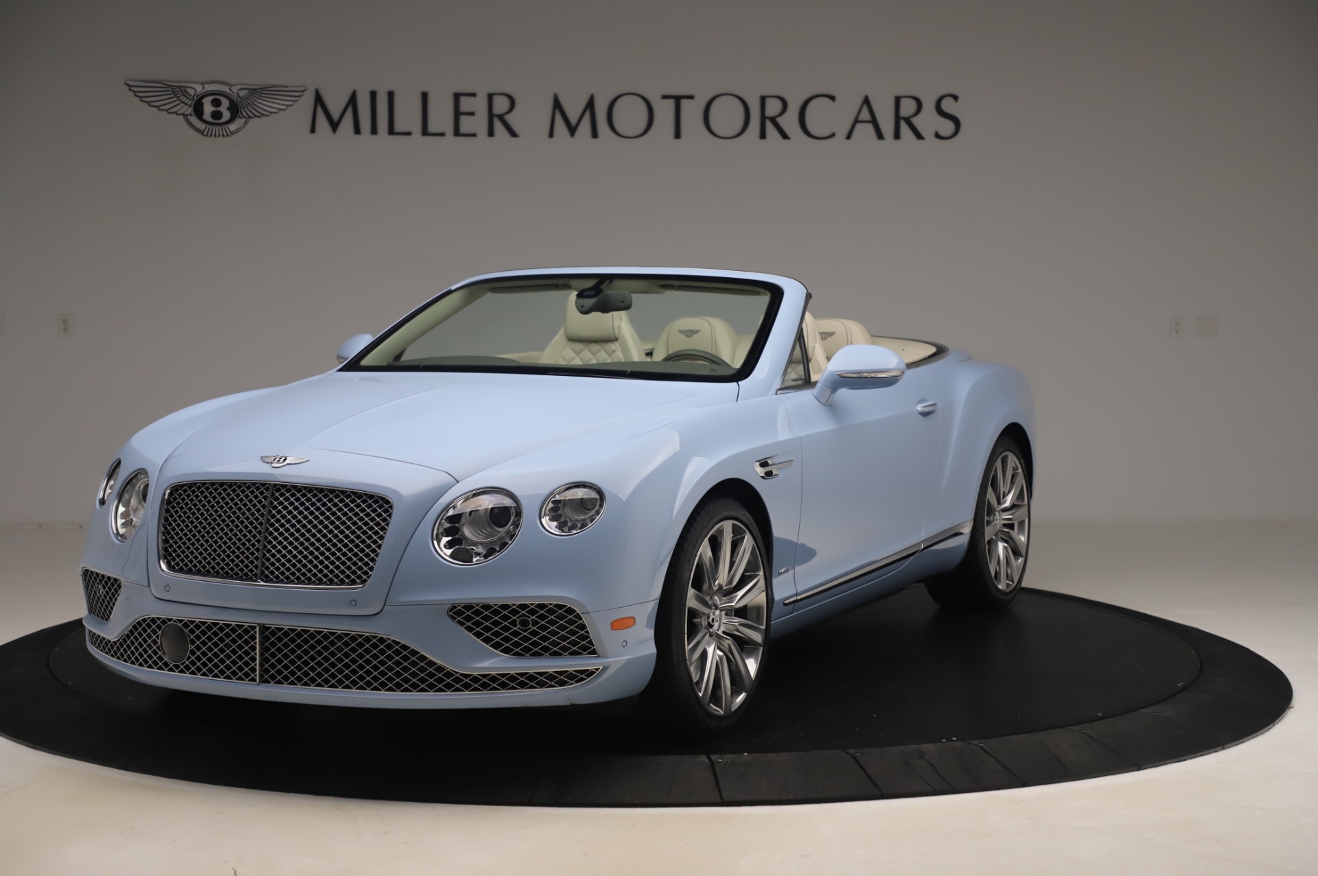 Used 2017 Bentley Continental GT Convertible W12 for sale $169,900 at Alfa Romeo of Westport in Westport CT 06880 1