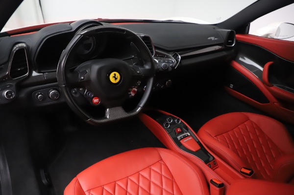 Used 2013 Ferrari 458 Italia for sale $229,900 at Alfa Romeo of Westport in Westport CT 06880 13