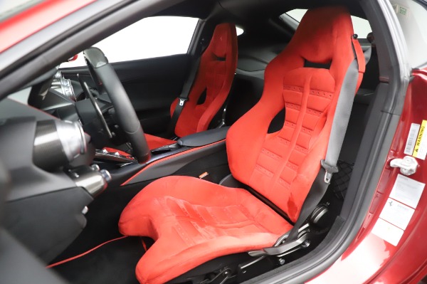 Used 2020 Ferrari 812 Superfast for sale $399,900 at Alfa Romeo of Westport in Westport CT 06880 15