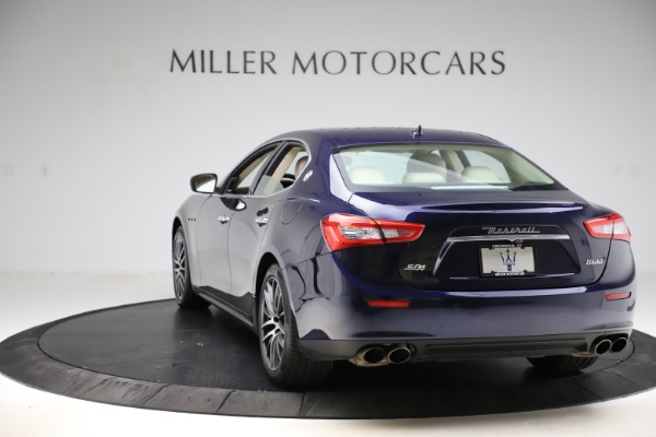 Used 2017 Maserati Ghibli S Q4 for sale Sold at Alfa Romeo of Westport in Westport CT 06880 5