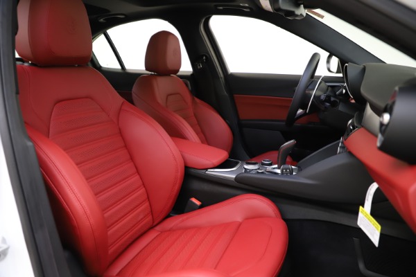 New 2020 Alfa Romeo Giulia Ti Sport Q4 for sale $51,495 at Alfa Romeo of Westport in Westport CT 06880 19