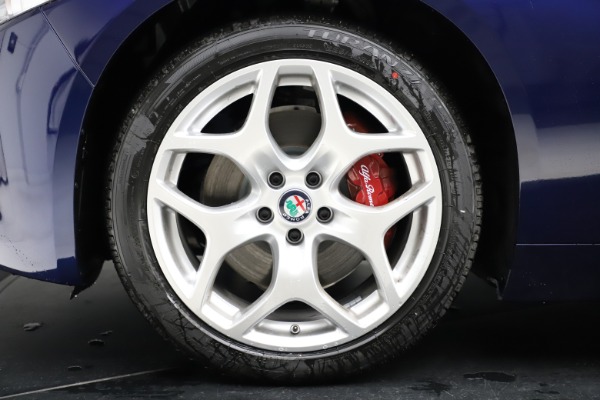 New 2020 Alfa Romeo Giulia Ti Q4 for sale $47,795 at Alfa Romeo of Westport in Westport CT 06880 27