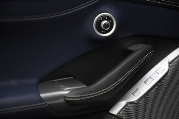 Used 2019 Ferrari Portofino for sale $229,900 at Alfa Romeo of Westport in Westport CT 06880 27