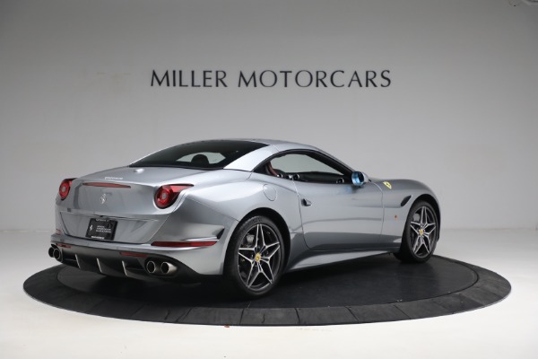 Used 2017 Ferrari California T for sale $144,900 at Alfa Romeo of Westport in Westport CT 06880 16