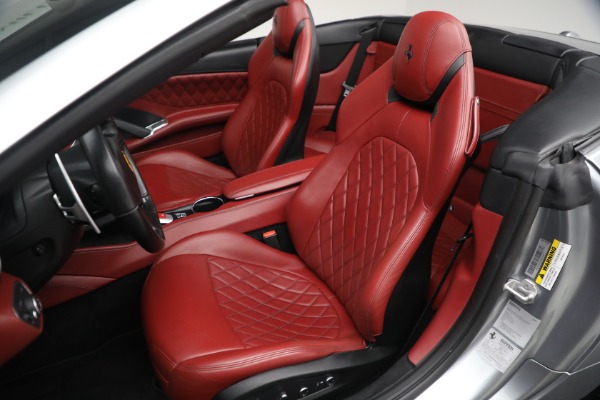 Used 2017 Ferrari California T for sale $144,900 at Alfa Romeo of Westport in Westport CT 06880 21