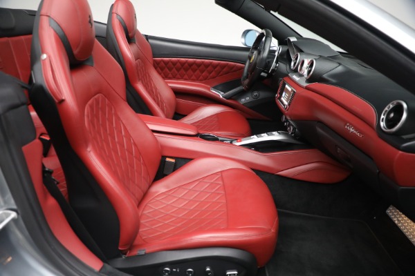 Used 2017 Ferrari California T for sale $144,900 at Alfa Romeo of Westport in Westport CT 06880 24