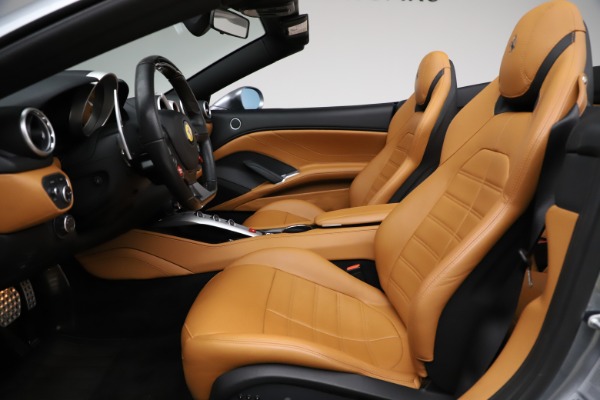 Used 2016 Ferrari California T for sale Sold at Alfa Romeo of Westport in Westport CT 06880 17