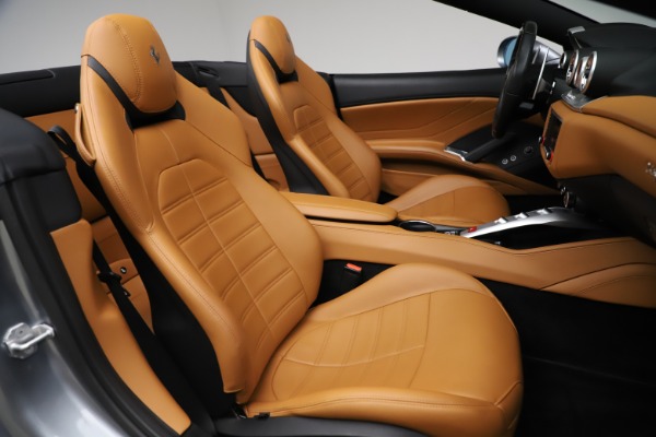 Used 2016 Ferrari California T for sale Sold at Alfa Romeo of Westport in Westport CT 06880 24