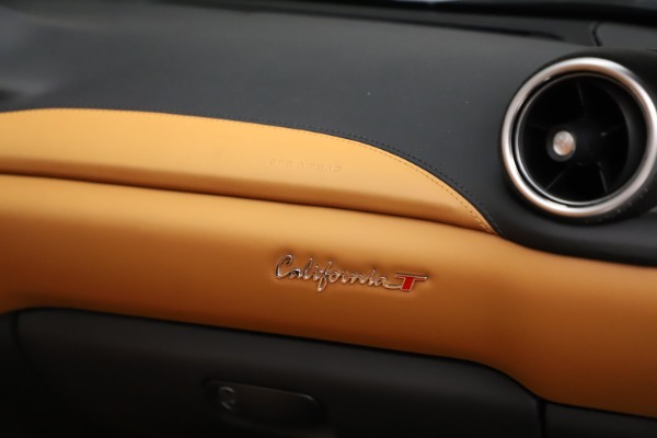 Used 2016 Ferrari California T for sale Sold at Alfa Romeo of Westport in Westport CT 06880 26