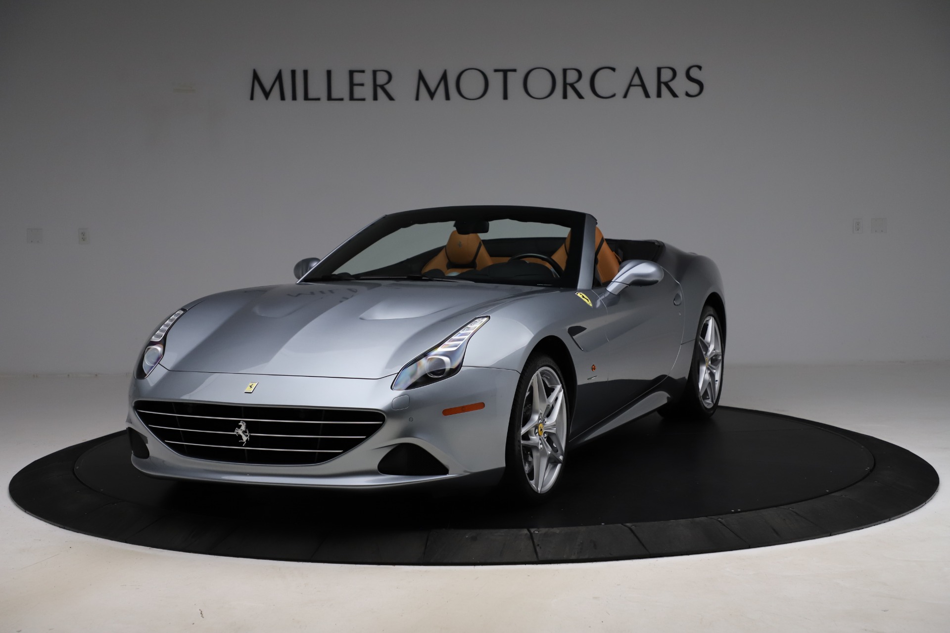 Used 2016 Ferrari California T for sale Sold at Alfa Romeo of Westport in Westport CT 06880 1