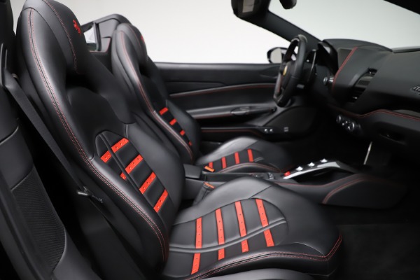 Used 2017 Ferrari 488 Spider for sale $276,900 at Alfa Romeo of Westport in Westport CT 06880 23