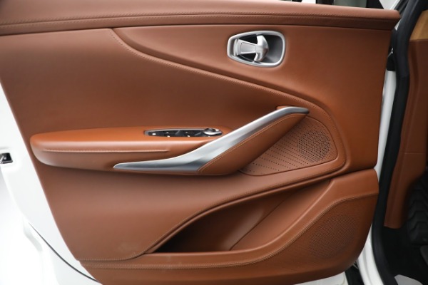 New 2021 Aston Martin DBX for sale $211,636 at Alfa Romeo of Westport in Westport CT 06880 16