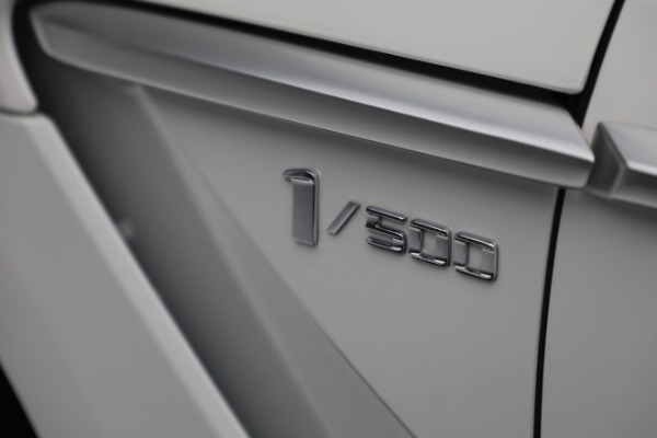 New 2021 Aston Martin DBX for sale $211,636 at Alfa Romeo of Westport in Westport CT 06880 23