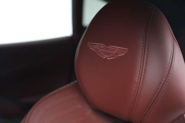 Used 2021 Aston Martin DBX for sale $145,900 at Alfa Romeo of Westport in Westport CT 06880 16