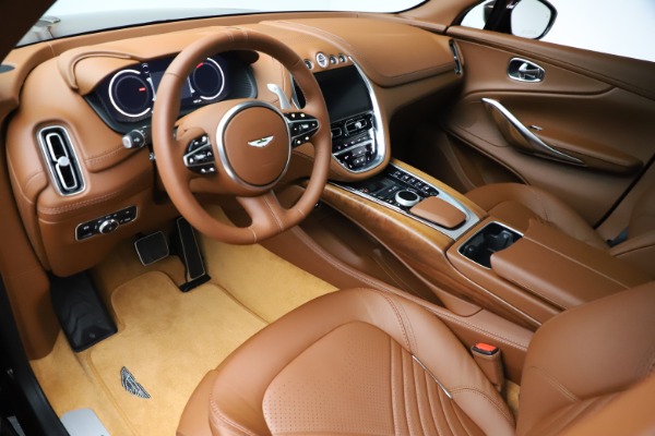 New 2021 Aston Martin DBX for sale $226,836 at Alfa Romeo of Westport in Westport CT 06880 13