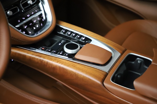 New 2021 Aston Martin DBX for sale $226,836 at Alfa Romeo of Westport in Westport CT 06880 18