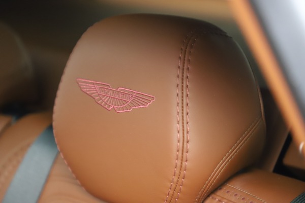New 2021 Aston Martin DBX for sale $226,836 at Alfa Romeo of Westport in Westport CT 06880 21