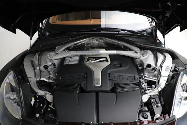 New 2021 Aston Martin DBX for sale $226,836 at Alfa Romeo of Westport in Westport CT 06880 26