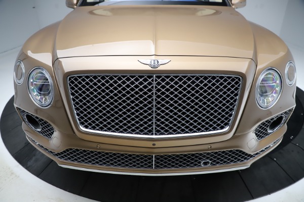 Used 2017 Bentley Bentayga W12 for sale Sold at Alfa Romeo of Westport in Westport CT 06880 13