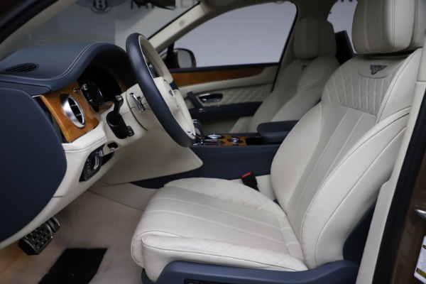 Used 2017 Bentley Bentayga W12 for sale Sold at Alfa Romeo of Westport in Westport CT 06880 18