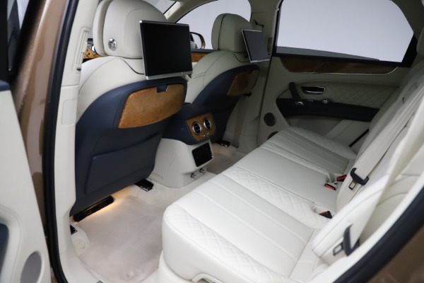 Used 2017 Bentley Bentayga W12 for sale Sold at Alfa Romeo of Westport in Westport CT 06880 20