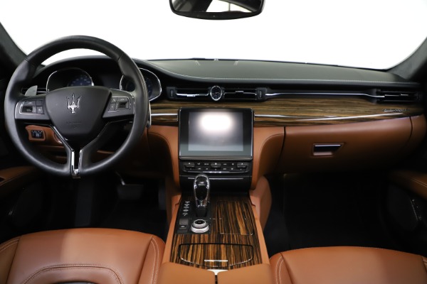 Used 2017 Maserati Quattroporte S Q4 GranLusso for sale Sold at Alfa Romeo of Westport in Westport CT 06880 16