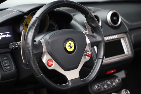 Used 2013 Ferrari California 30 for sale $103,900 at Alfa Romeo of Westport in Westport CT 06880 27
