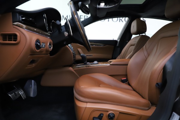 Used 2018 Maserati Quattroporte S Q4 GranLusso for sale $69,900 at Alfa Romeo of Westport in Westport CT 06880 14