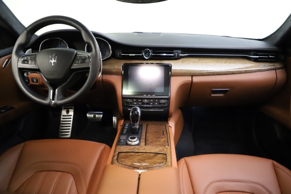 Used 2018 Maserati Quattroporte S Q4 GranLusso for sale $69,900 at Alfa Romeo of Westport in Westport CT 06880 16