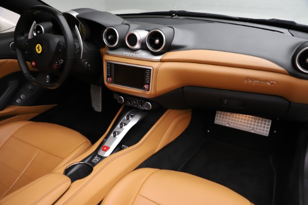 Used 2018 Ferrari California T for sale $169,900 at Alfa Romeo of Westport in Westport CT 06880 23