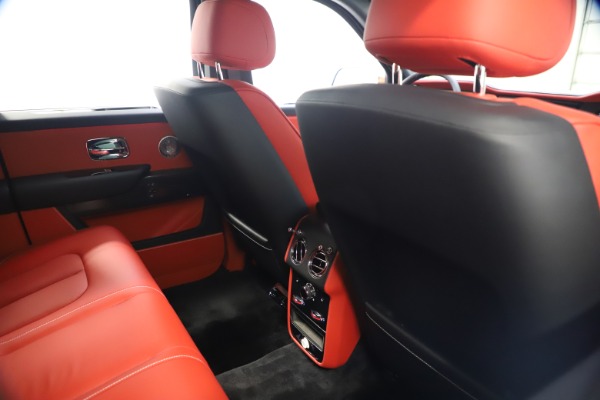 New 2021 Rolls-Royce Cullinan Black Badge for sale $431,325 at Alfa Romeo of Westport in Westport CT 06880 21