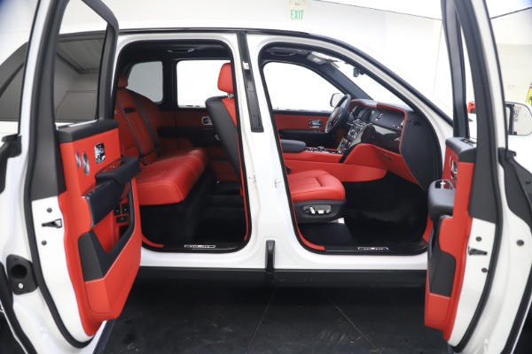 New 2021 Rolls-Royce Cullinan Black Badge for sale $431,325 at Alfa Romeo of Westport in Westport CT 06880 22