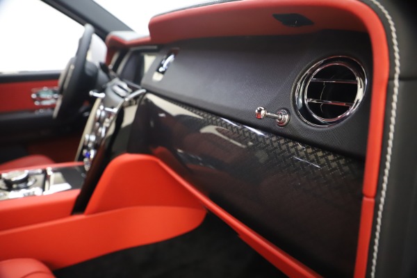 New 2021 Rolls-Royce Cullinan Black Badge for sale $431,325 at Alfa Romeo of Westport in Westport CT 06880 28