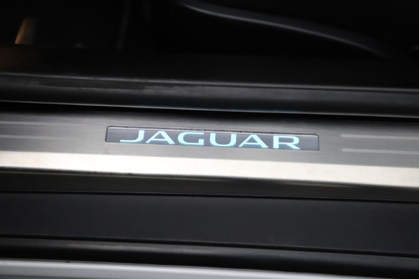 Used 2016 Jaguar F-TYPE R for sale Sold at Alfa Romeo of Westport in Westport CT 06880 25