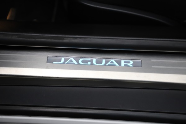 Used 2016 Jaguar F-TYPE R for sale $58,900 at Alfa Romeo of Westport in Westport CT 06880 25