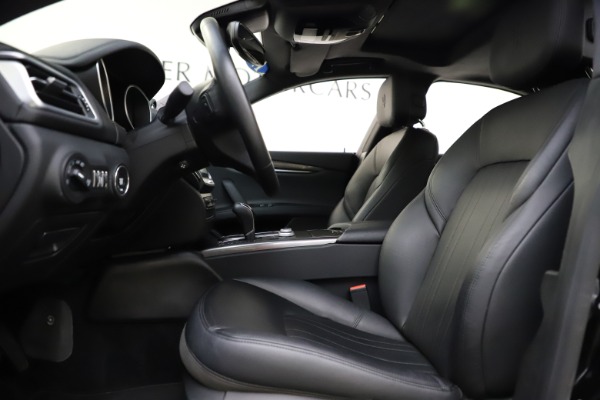 Used 2017 Maserati Ghibli S Q4 for sale $41,900 at Alfa Romeo of Westport in Westport CT 06880 14