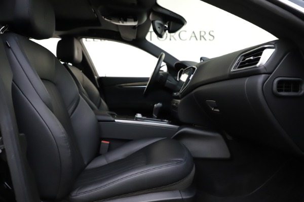 Used 2017 Maserati Ghibli S Q4 for sale $41,900 at Alfa Romeo of Westport in Westport CT 06880 23