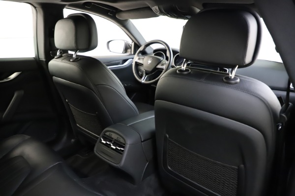 Used 2017 Maserati Ghibli S Q4 for sale $41,900 at Alfa Romeo of Westport in Westport CT 06880 28