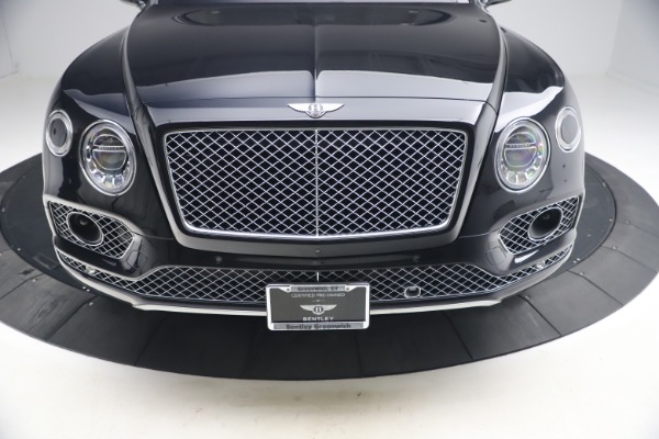 Used 2017 Bentley Bentayga W12 for sale $126,900 at Alfa Romeo of Westport in Westport CT 06880 14
