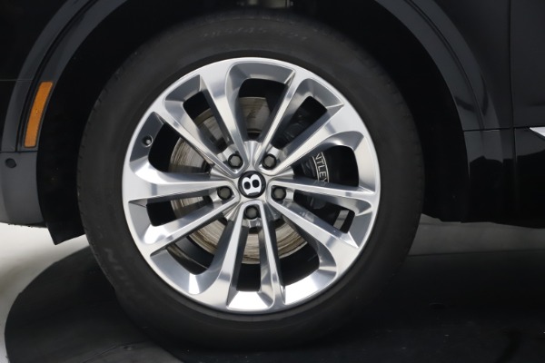 Used 2017 Bentley Bentayga W12 for sale $126,900 at Alfa Romeo of Westport in Westport CT 06880 16
