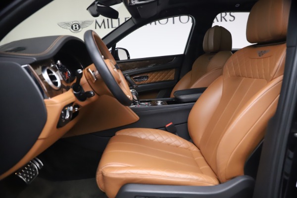 Used 2017 Bentley Bentayga W12 for sale $126,900 at Alfa Romeo of Westport in Westport CT 06880 19
