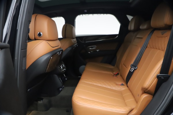 Used 2017 Bentley Bentayga W12 for sale $126,900 at Alfa Romeo of Westport in Westport CT 06880 23