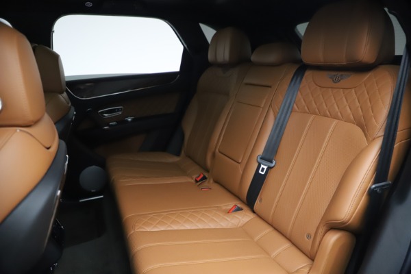 Used 2017 Bentley Bentayga W12 for sale $126,900 at Alfa Romeo of Westport in Westport CT 06880 24